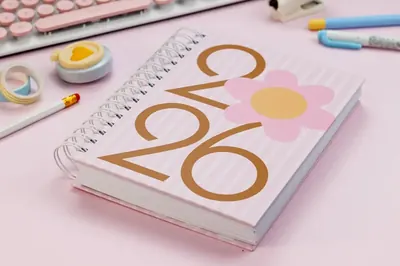 Agenda 2026 rose pastel avec fleur